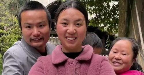 爆料小春花的视频,一场网络爆料的视觉盛宴 第2张 爆料小春花的视频,一场网络爆料的视觉盛宴 第2张